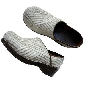 Sanita Dansko Professional Clogs Shoes Calf Hair Cream  Size 39
